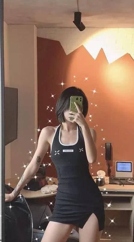 斗鱼白色丝袜女主播,斗鱼女主播的白色丝袜魅力