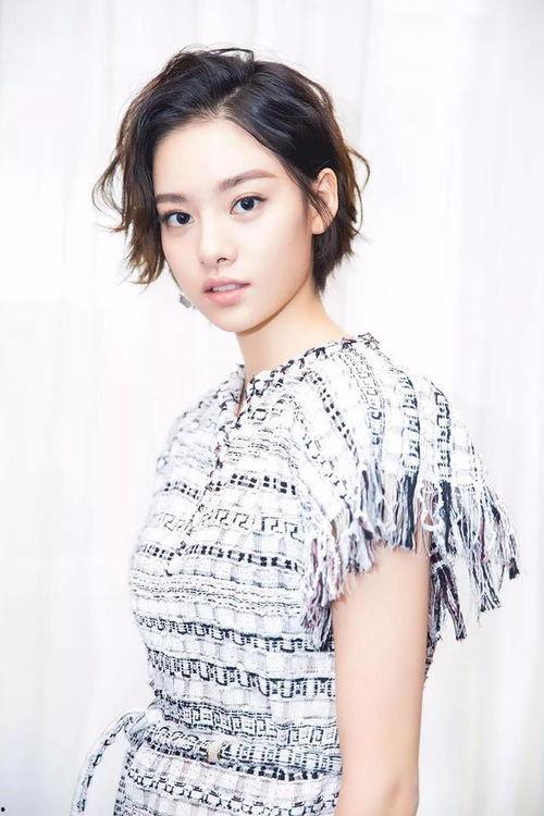 张艺图片,光影交织的艺术传奇